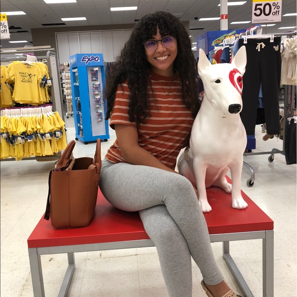 Meet your Posher, Krystel